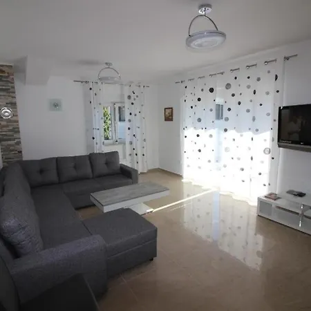 With Parking Space - 25114 דירה *